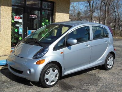 Only 79 miles electric commuter no gas mint 1 owner clean carfax cheap 60mpg