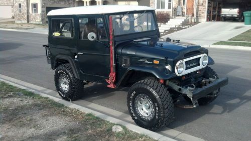 1970 toyota land cruiser sport utility 2-door must see!! great cond.