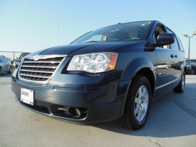 One owner clean car-fax leather seats heated seats dvd great deal low reserve