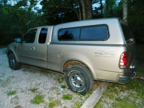 1999 f-150 5 speed 4x4 truck with bonus camper shell