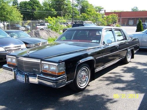 1986 cadillac fleetwood brougham black / red leather fabulous condition exc