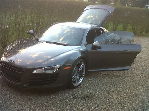 Fabulous fully loaded 2008 audi r8 base coupe 2-door 4.2l
