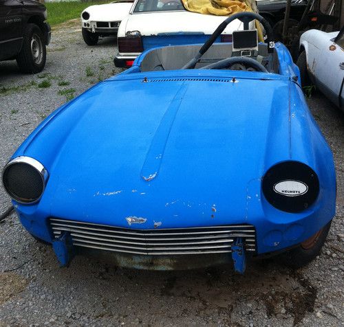 1968 triumph spitfire racing tub, rolling chassis/body, roll/safety cage, fun!!!