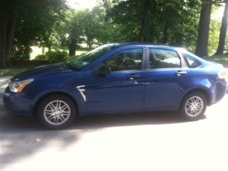 2008 blue ford focus for sale! excellent condition!