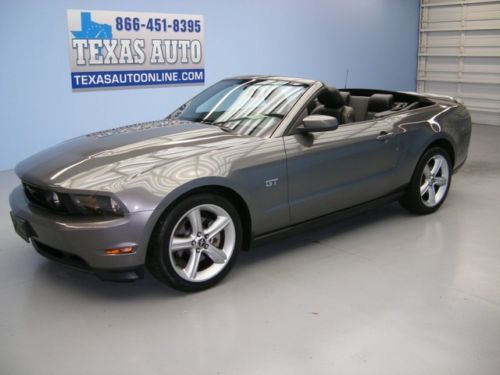 We finance!!!  2010 ford mustang gt convertible leather nav shaker texas auto!!