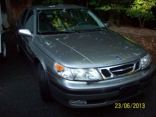 2001 saab  9-5 sedan - near flawless,  8,900 actual miles - not a misprint!
