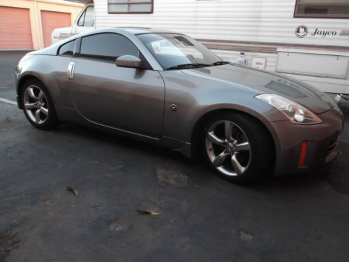 2006 nissan 350z grand touring coupe 2-door 3.5l, silver, auto., nav