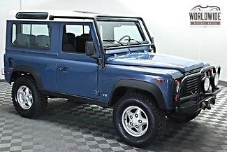 1997 land rover defender 90! 4.0l v8 - a/c - loaded! automatic! like new! rare!