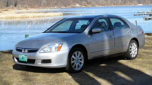 2007 honda accord special edition sedan v6 **only 8k miles must see** almost new