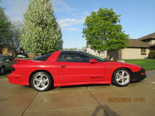 1995 pontiac firebird trans am red ext. red leather int. 97,865 miles