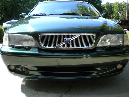 2001volvo c70 green convertible with tan top