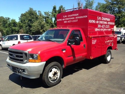 2001 ford f-450 7.3 powerstoke diesel with a reading utility body runs great!