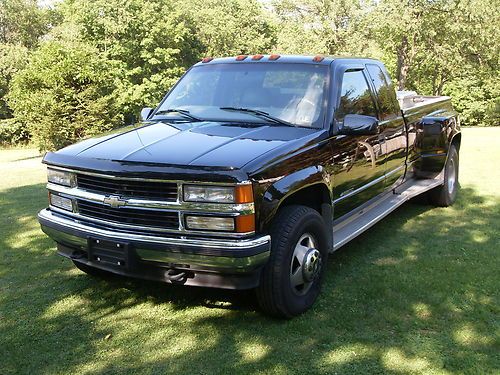 1998 chevrolet k-3500 one ton extended cab pickup truck(dually, 4x4)