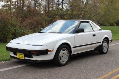 Only 69,194 miles!  1985 toyota mr2  *sunroof*  *5-speed*  *mint*