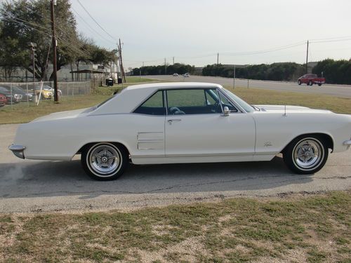1963 buick riviera, restored, 1 owner, ac, beautiful condition