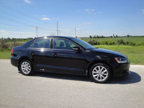 2011 vw jetta 2.5l 30mpg sunroof clean bluetooth aux xm iphone only 30k miles