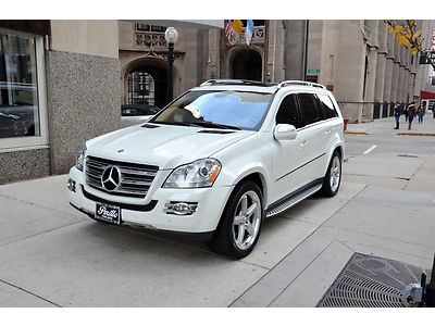 09 gl550 4matic , with dvd  in like new condition call chris 630-624-3600