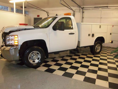 2007 chevy 2500 utility box no reserve salvage rebuildable sells 2 high bidder