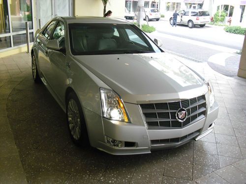 2010 cadillac cts sport with 18" polished alloys
