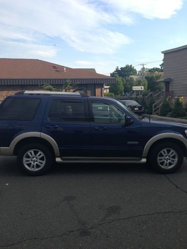 2006 ford explorer eddie bauer  only 72k miles!! runs great lots of extras
