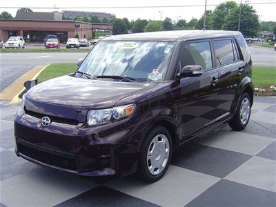 Low miles * toyota scion xb * auto trans * carfax 1-owner * clean * must see!!