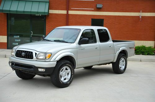 2002 toyota tacoma crew cab trd /1 owner  / lowest mileage on market / 4x4