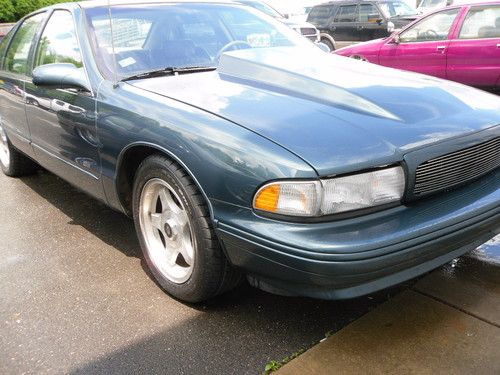 1996 chevrolet impala!!! many upgrades!!!! classic!!!