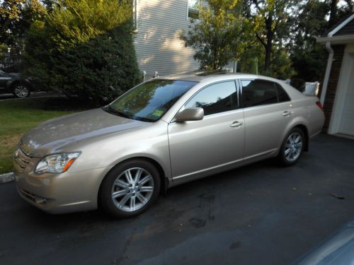 2006 toyota avalon limited,low miles,one family owned,