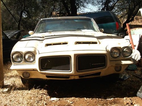 1971 pontiac lemans sport with factory ordered gto front clip
