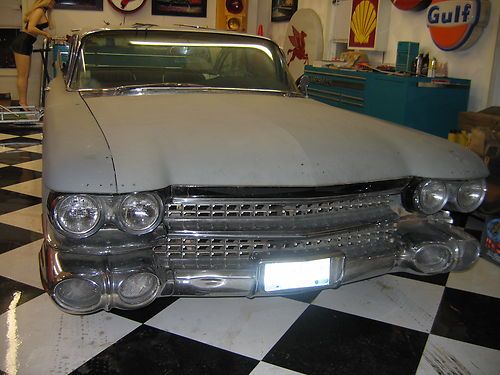 1959 cadillac coup running driving project car complete new drivetrain complete.