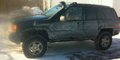 1996 jeep grand cherokee 4.0 6 cylinder with 2.5 lift mudder/rock crawler