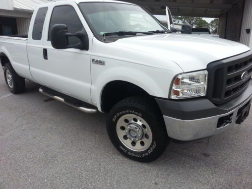 2005 ford f-250 4x4 v8 ext cab low miles off road