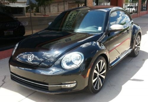 2012 volkswagon beetle 2.0l turbo hatchback, only 36k miles, clean carfax