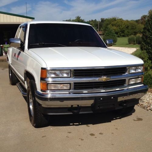 94 chevrolet 1500 z-71 4x4 extended cab michelin tires 67k miles 1 owner truck