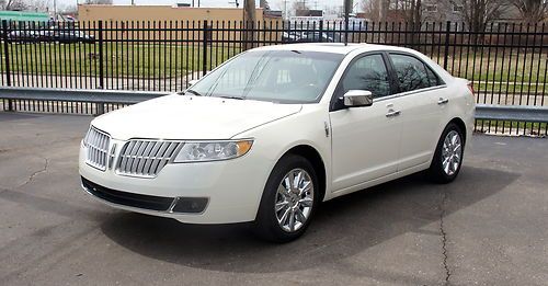 2012 lincoln mkz awd 3.5l..heated/cooled leather.sensors.sunroof**no reserve**