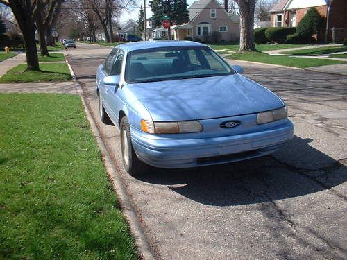 1995 ford taurus gl 4dr  gas with 16" rims no reserve