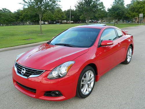 2011 nissan altima 3.5 sr  coupe  -- bose system-- rear view - free shipping