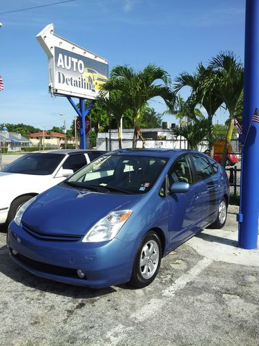 Meticulously maintained 2005 toyota prius! excellent condition