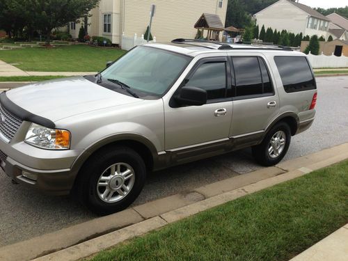 2004 ford expedition xlt sport sport utility 4-door 5.4l 4wd