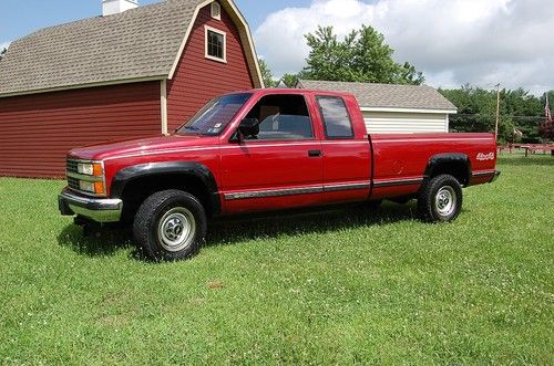 Exceptionalally clean low mileage 1990 chevrolet ck 2500 extra cab scottsdale4x4