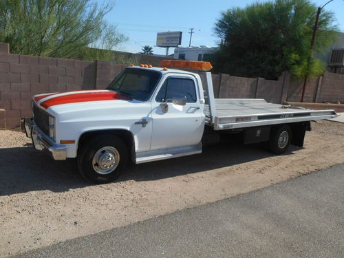 1988 chevrolet silverado 30 series rollback tow truck 1 owner 82,000 org. miles