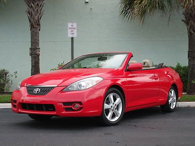 Florida - one owner - never smoked in - convertible - navigation - leather!!!