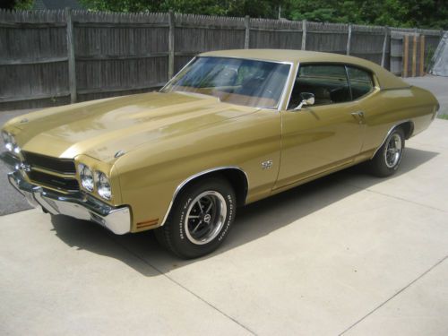 1970  chevelle ss low milage original paint bench seat 4 speed