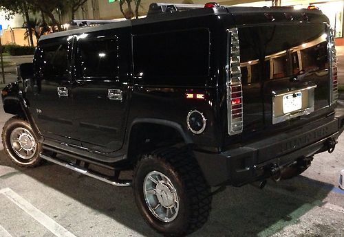 2005 hummer h2 with many extras