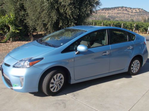 2012 prius plug-in with hov carpool access green stickers for ca