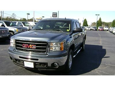 Stealth gray 5.3l v8 auto black cloth tow package 1owner usb bluetooth