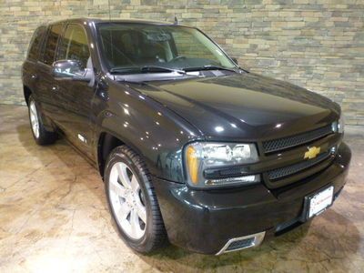 Ss 6.0 4x4 leather heated seats moon roof chrome low mileage