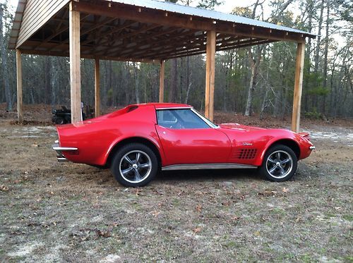 1970 chevrolet corvette t-top 4 speed. awesome driver