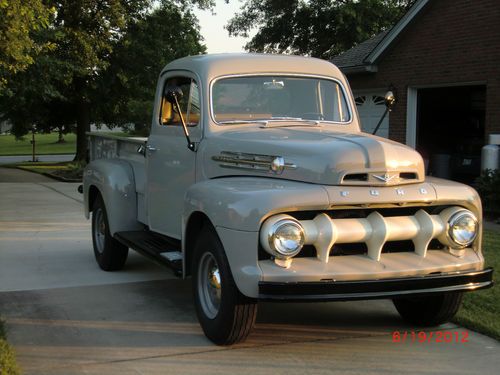 1952 ford f2