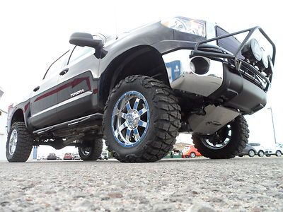 New 2013 toyota tundra crewmax 4x4 w/ 6" lift, 35" nitto on 20" wheels must see